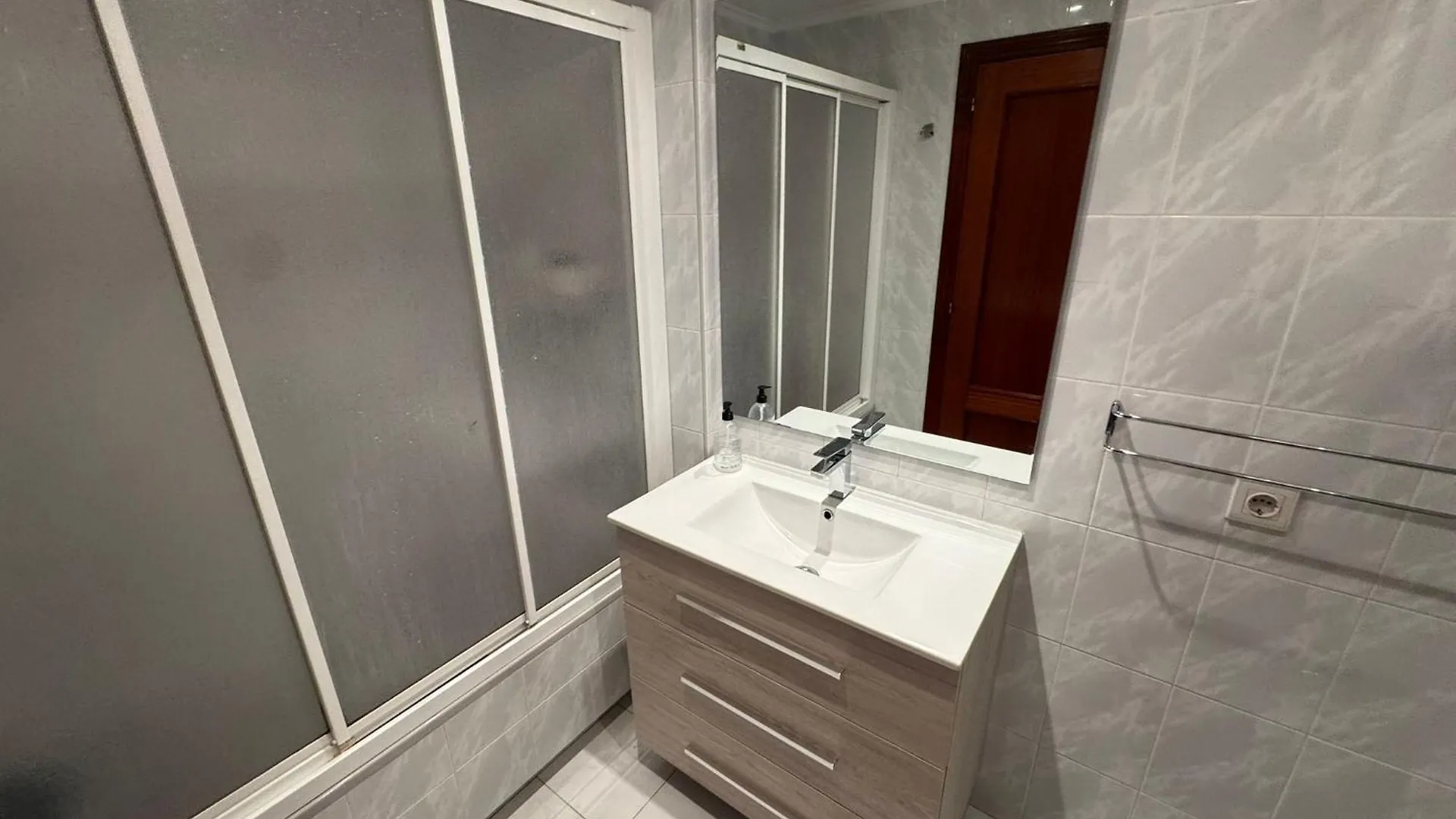 Nuevo! 3 Habitaciones Con Garaje Privado Santander Apartamento